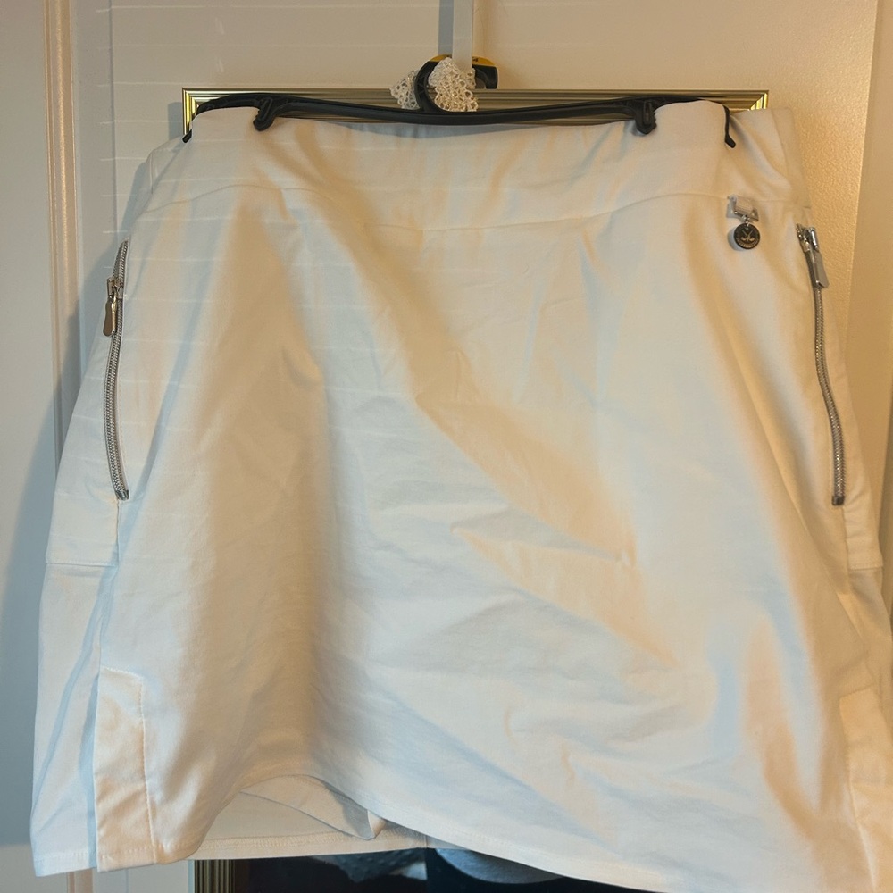 Anatomie White Mini Skirt with Zipper Accents